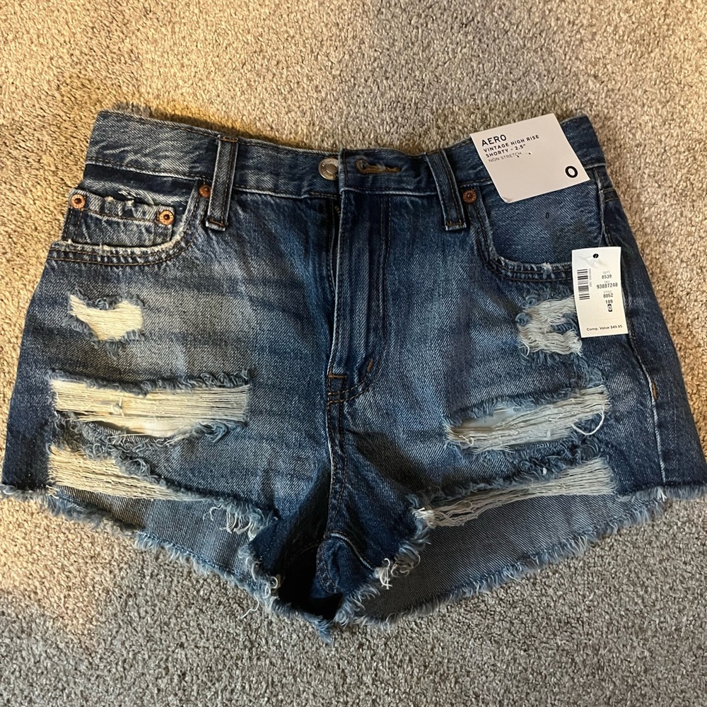 Aero vintage High rise ripped denim shorts size 0